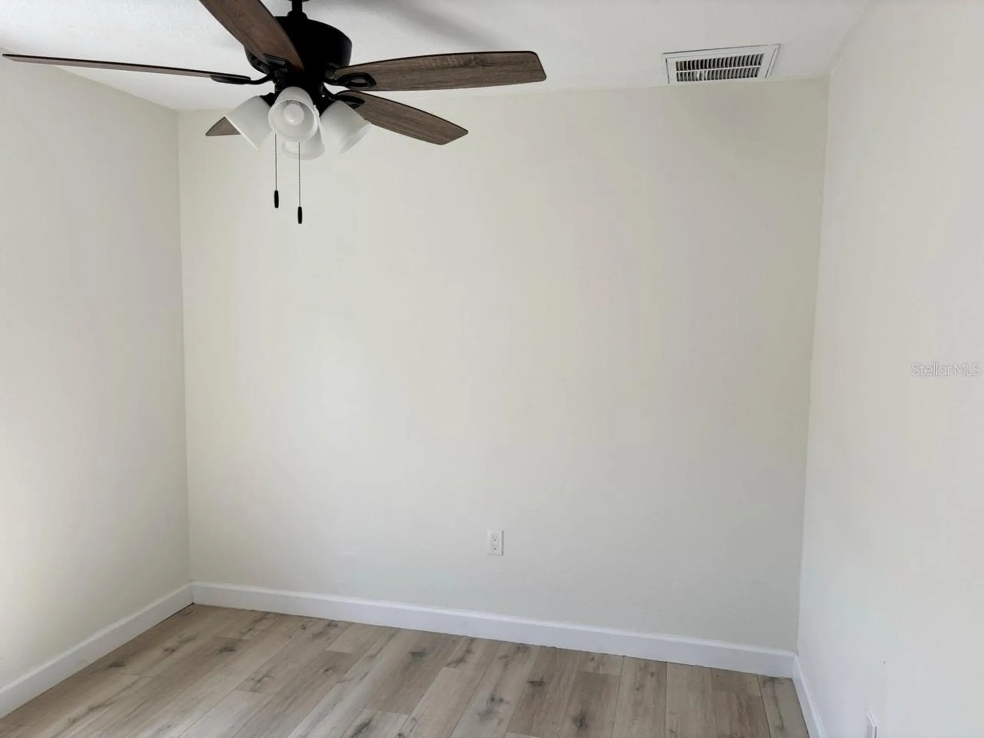 2101 E Ellicott Street Tampa FL 33610