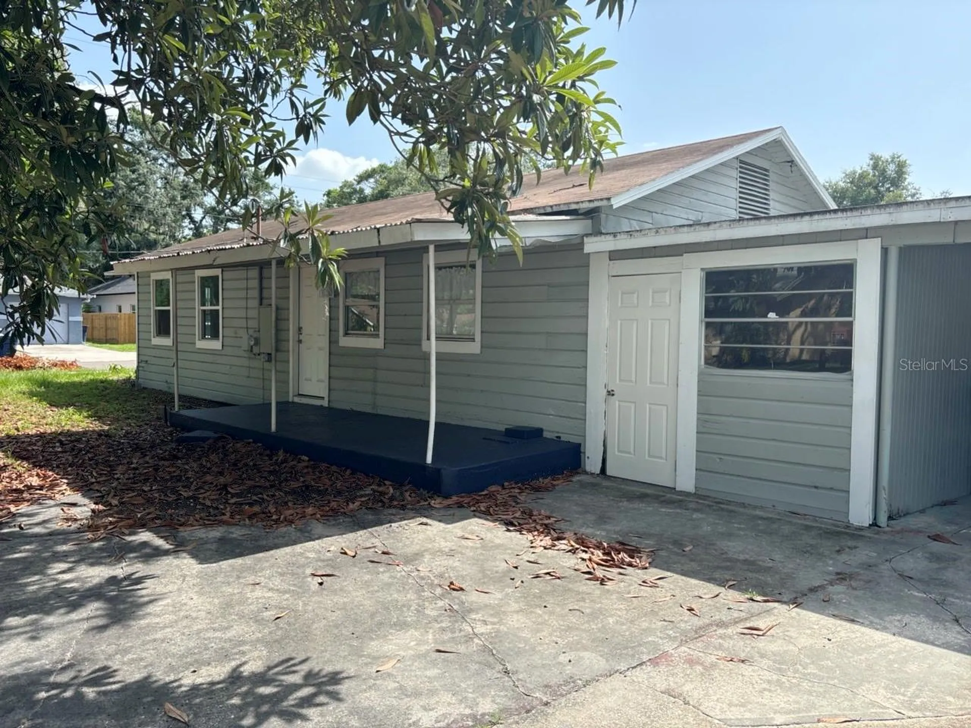 2101 E Ellicott Street Tampa FL 33610