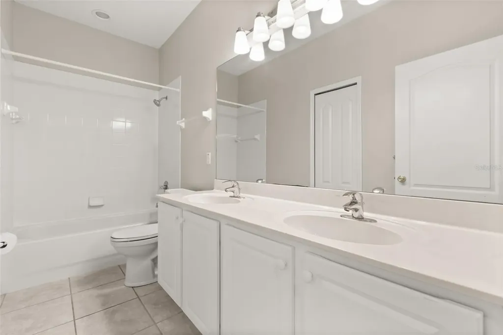 3289 Red Ash Circle Oviedo FL 32766