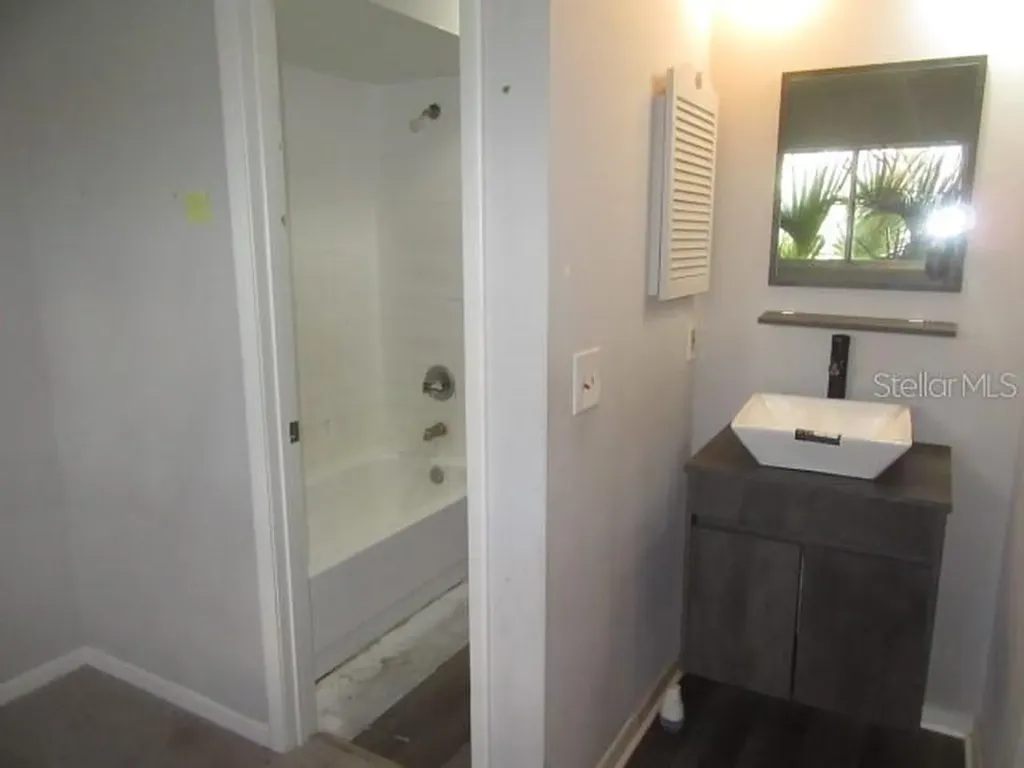 13042 Londondary Place Tampa FL 33612