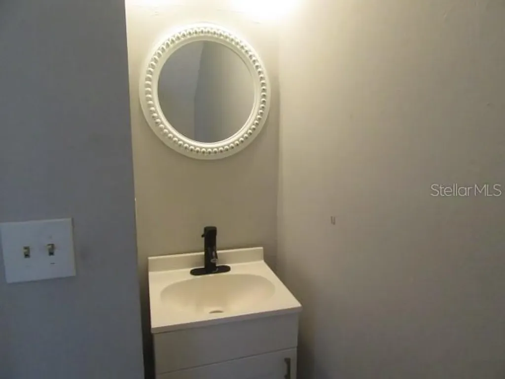 13042 Londondary Place Tampa FL 33612