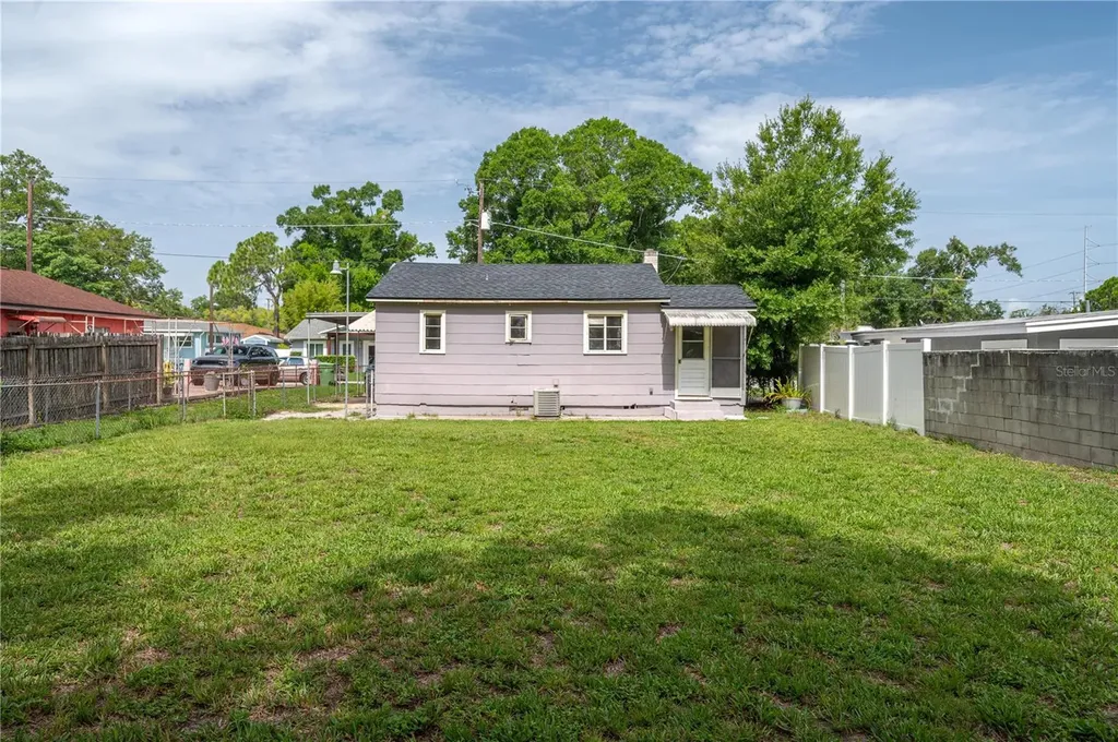 3905 N Clearfield Avenue Tampa FL 33603