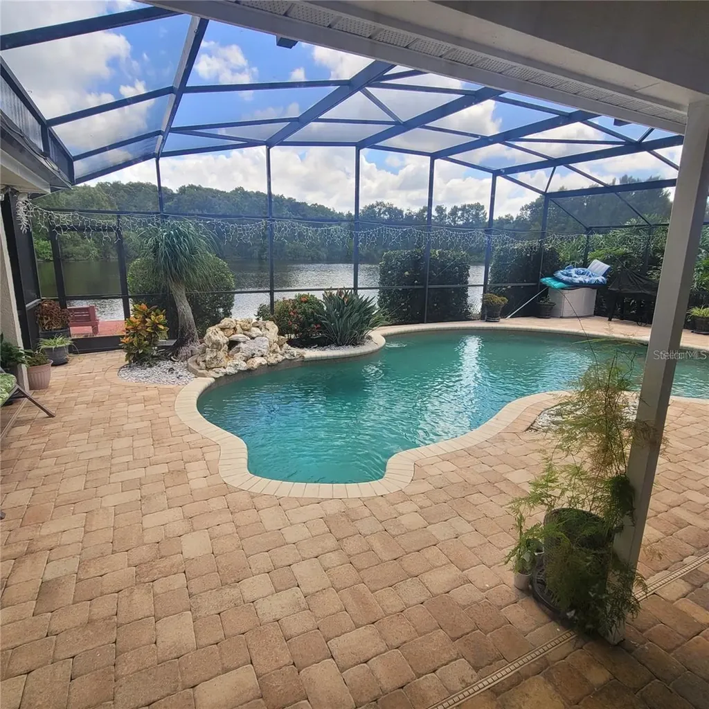 2391 Windward Cove Kissimmee FL 34746
