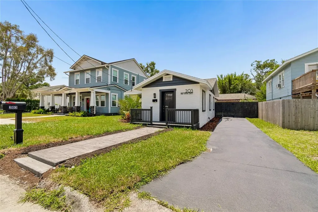 203 E Emma Street Tampa FL 33603