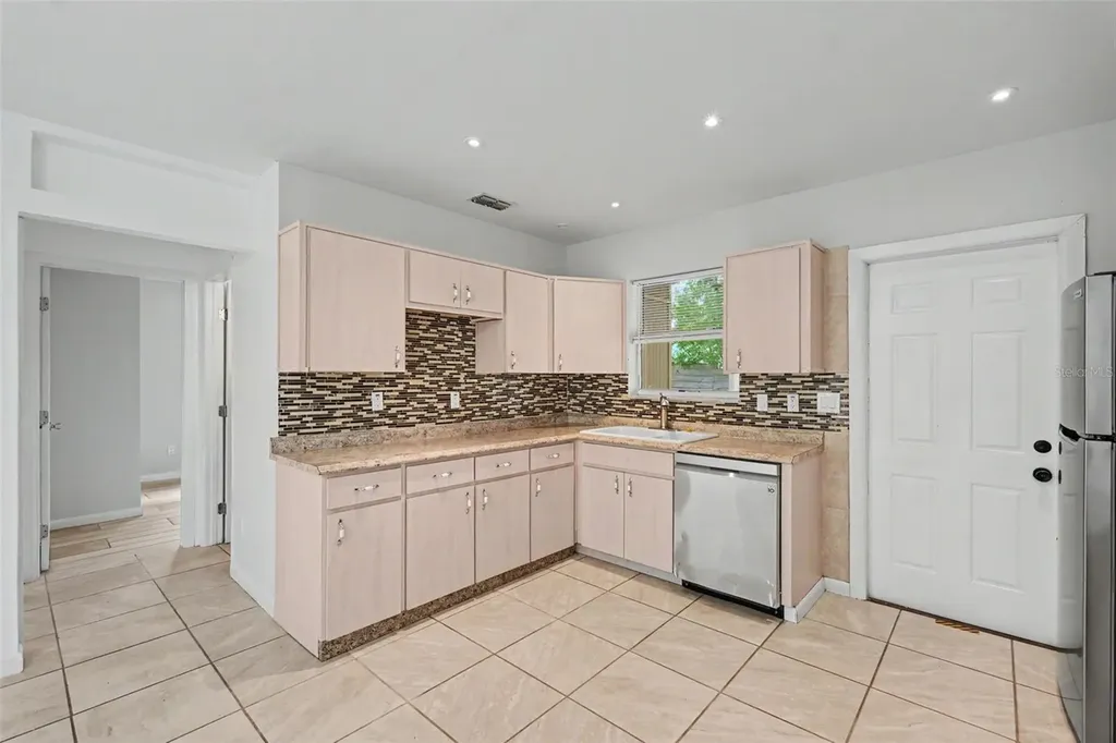 9447 N Milam Way Citrus Springs FL 34434