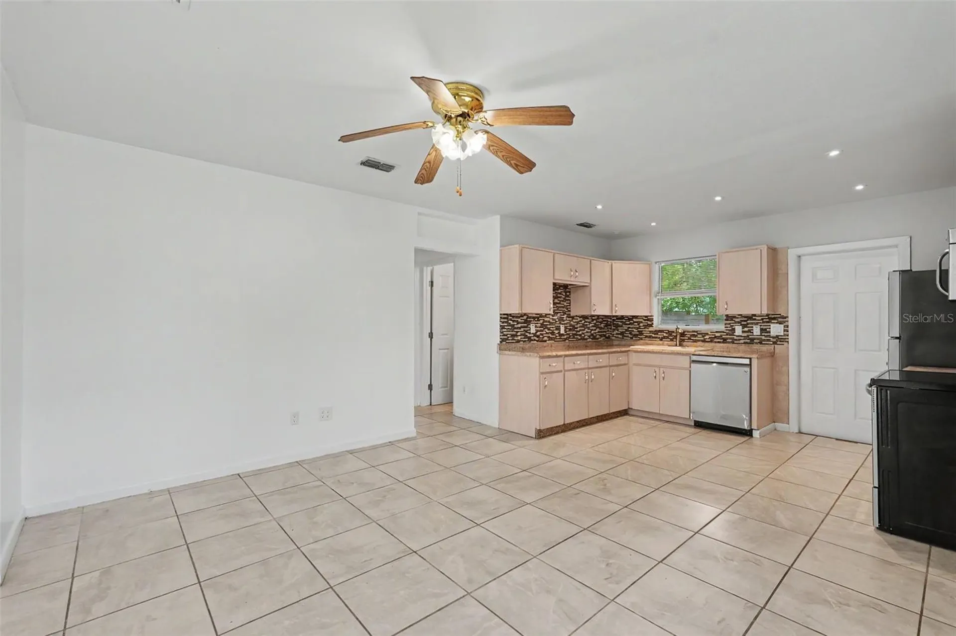 9447 N Milam Way Citrus Springs FL 34434
