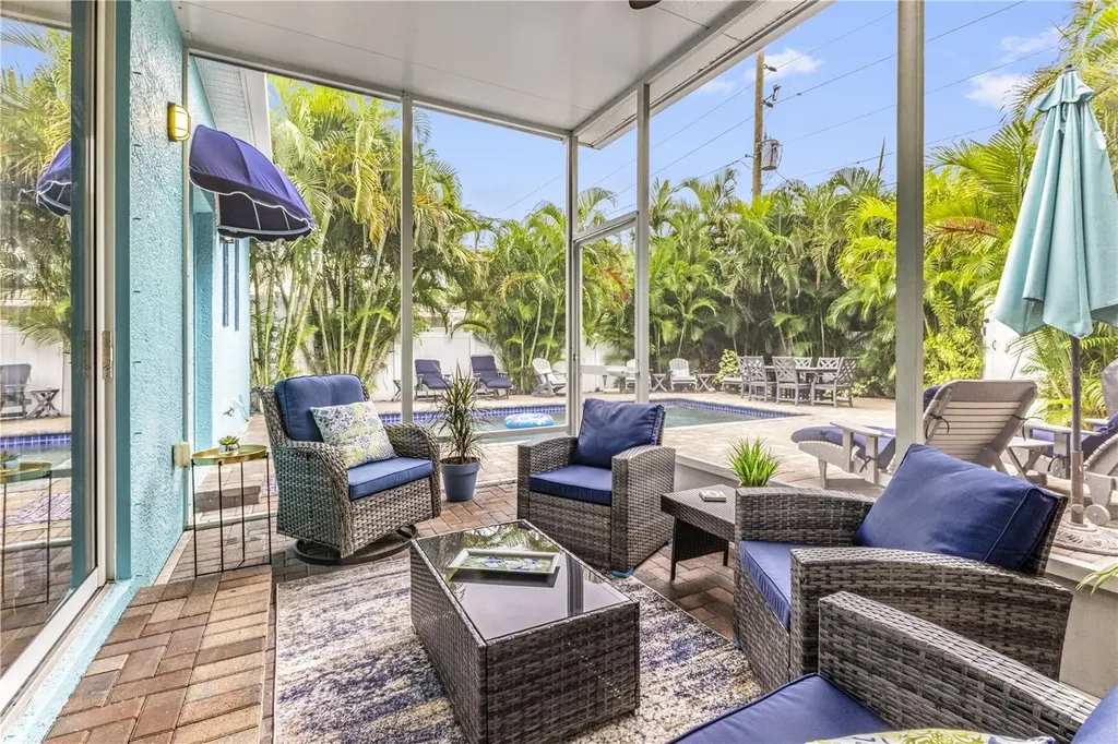 2047 Roselawn Street Sarasota FL 34231