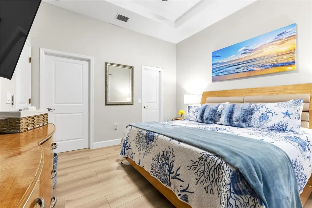 2047 Roselawn Street Sarasota FL 34231