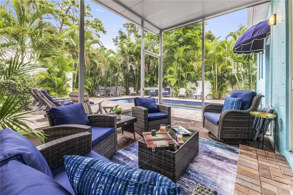 2047 Roselawn Street Sarasota FL 34231