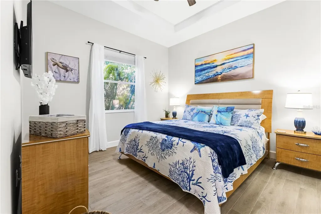 2047 Roselawn Street Sarasota FL 34231