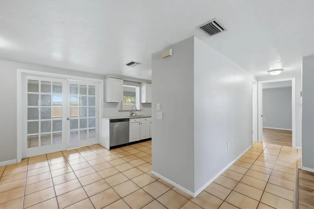 2173 Fiesta Drive Sarasota FL 34231