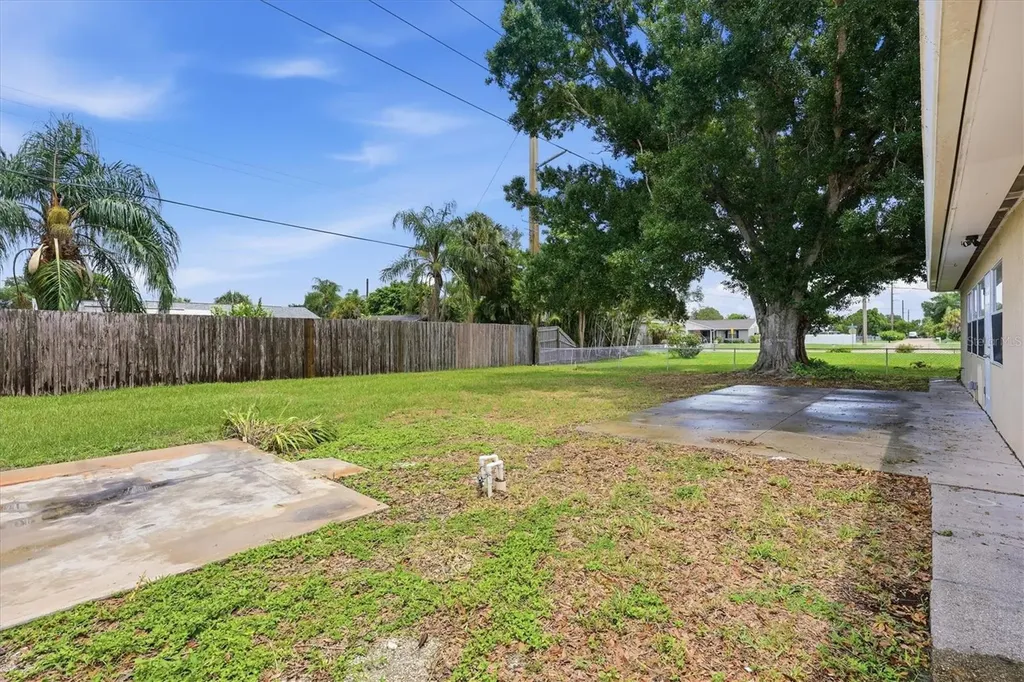 2173 Fiesta Drive Sarasota FL 34231