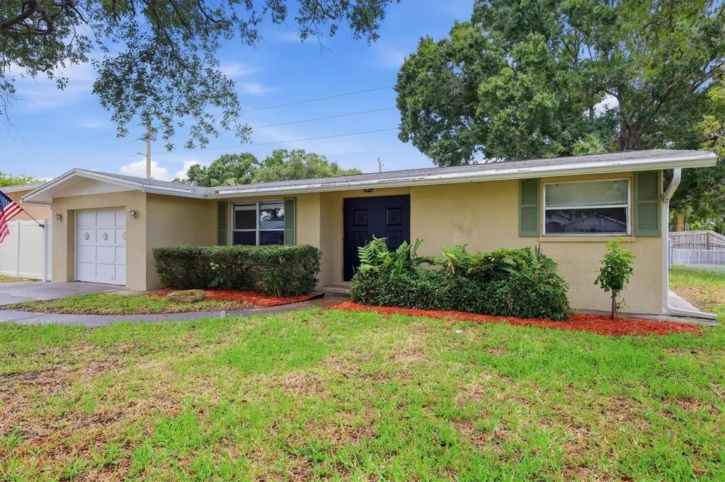 2173 Fiesta Drive Sarasota FL 34231