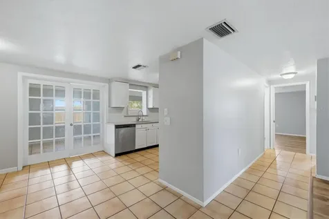 2173 Fiesta Drive Sarasota FL 34231