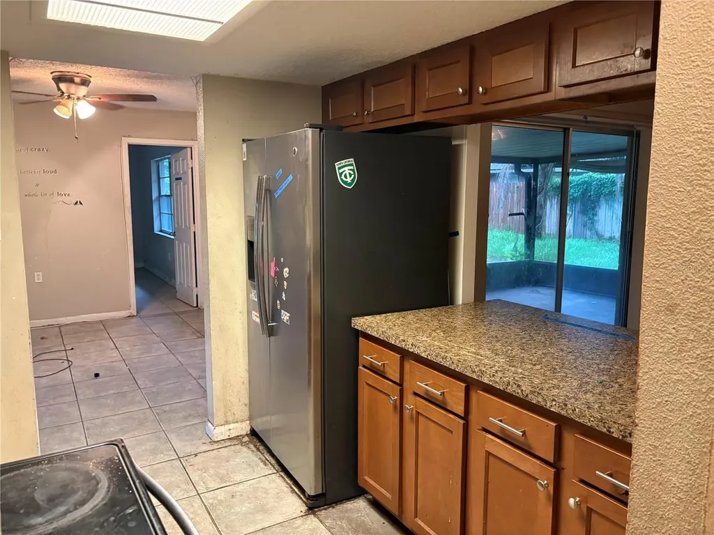 7121 N 50th Street Tampa FL 33617