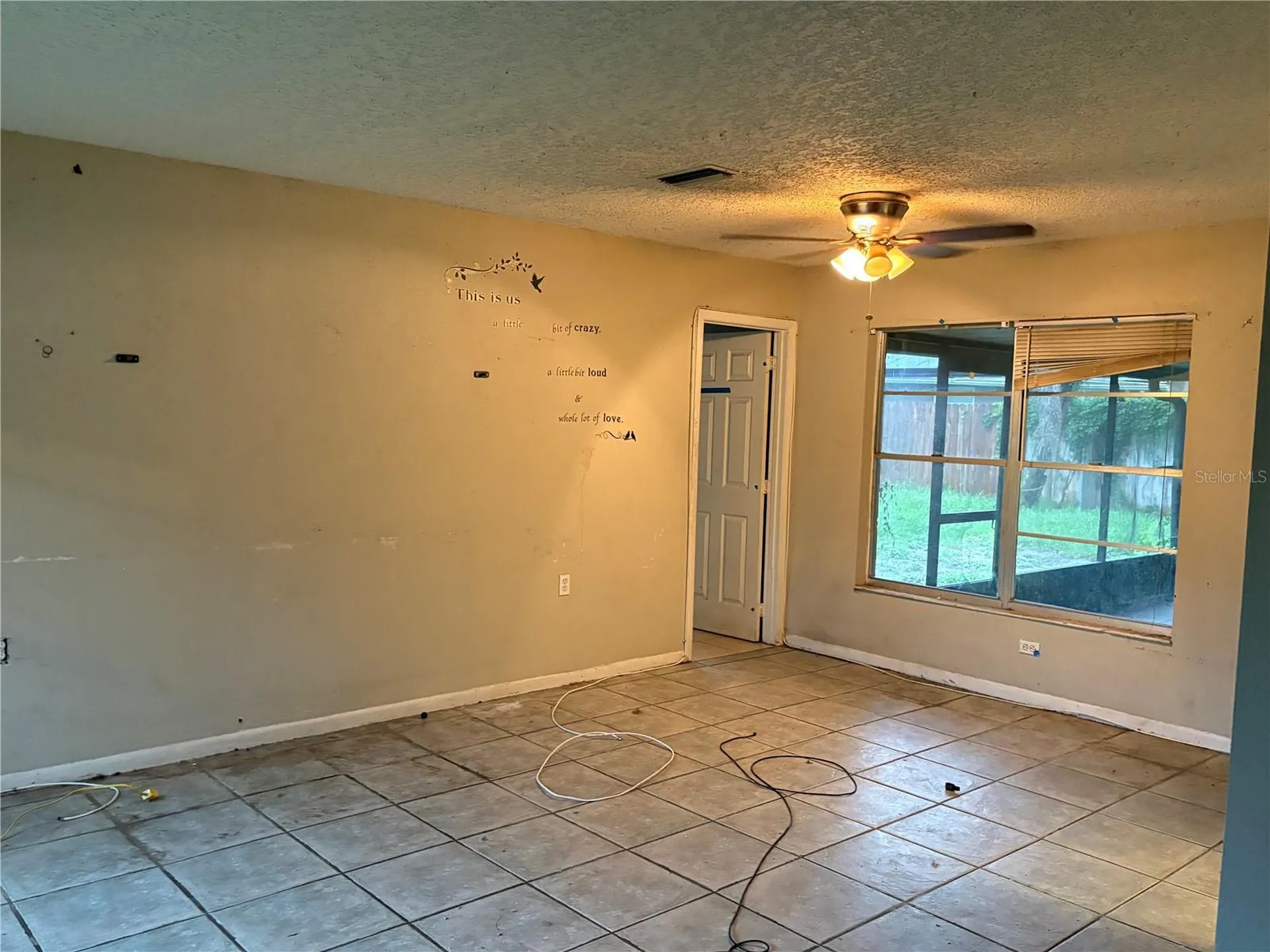 7121 N 50th Street Tampa FL 33617