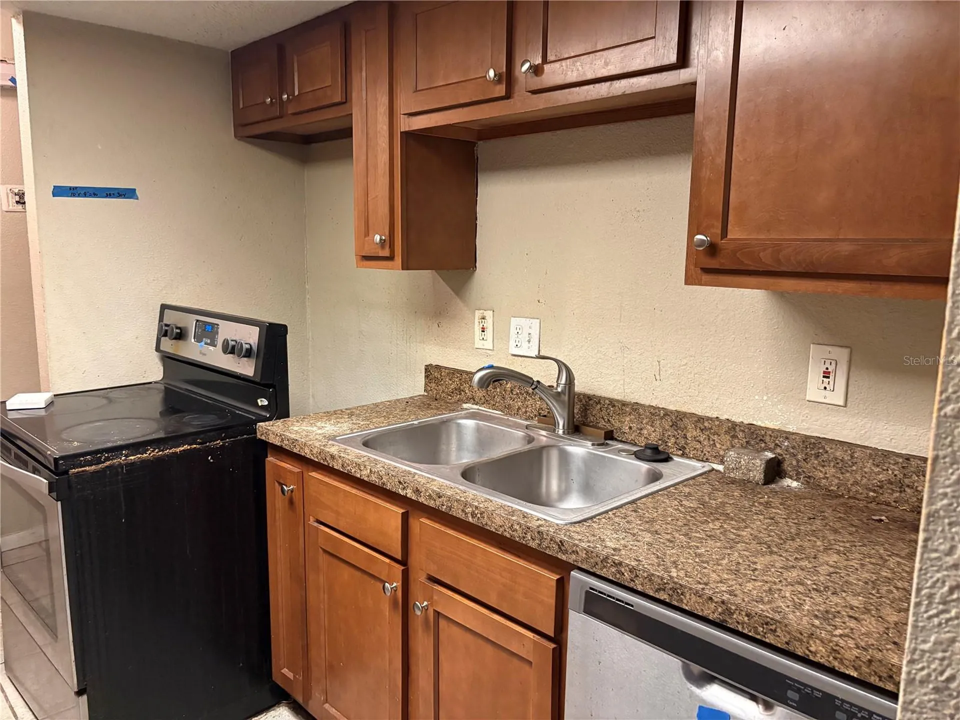 7121 N 50th Street Tampa FL 33617