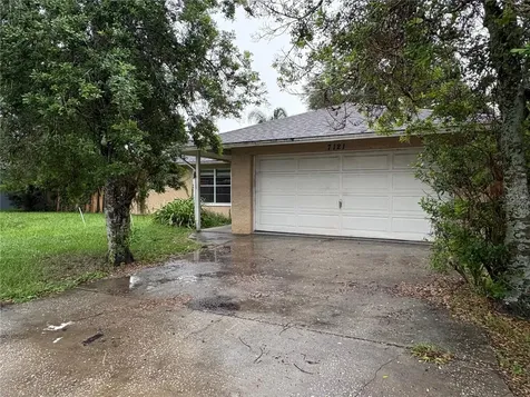 7121 N 50th Street Tampa FL 33617