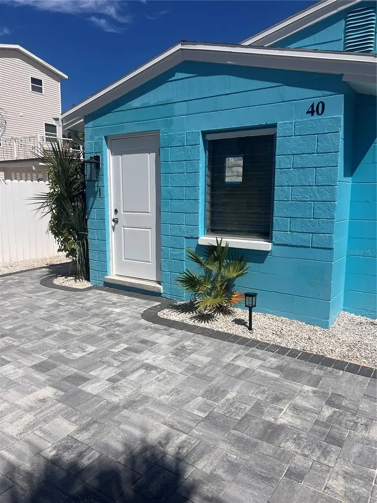 40 82nd Avenue S Treasure Island FL 33706
