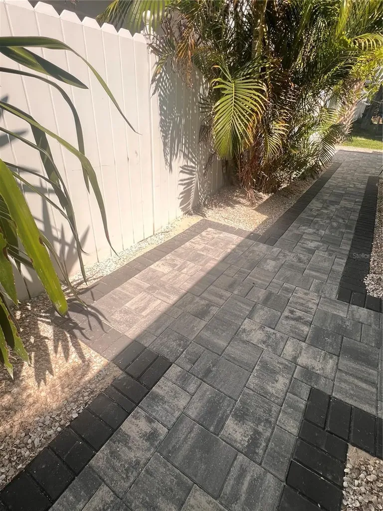 40 82nd Avenue S Treasure Island FL 33706