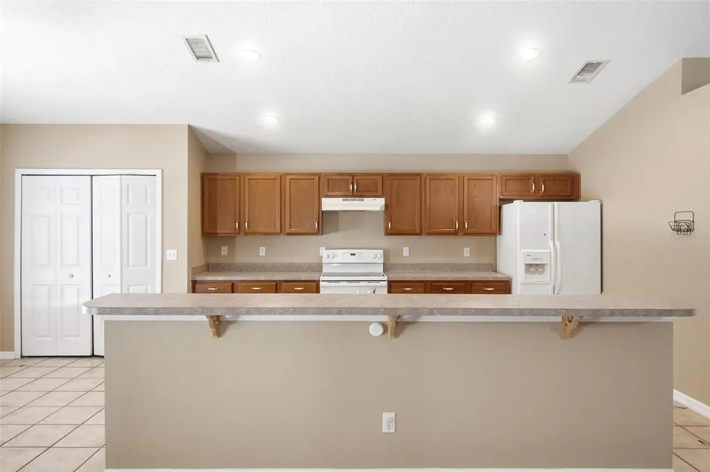 2255 Merry Road Tavares FL 32778