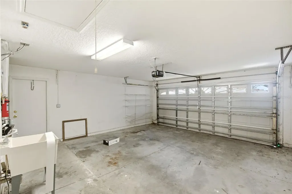 2255 Merry Road Tavares FL 32778