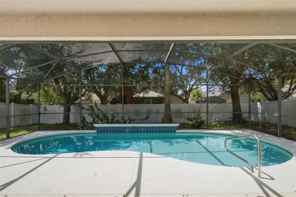 2255 Merry Road Tavares FL 32778