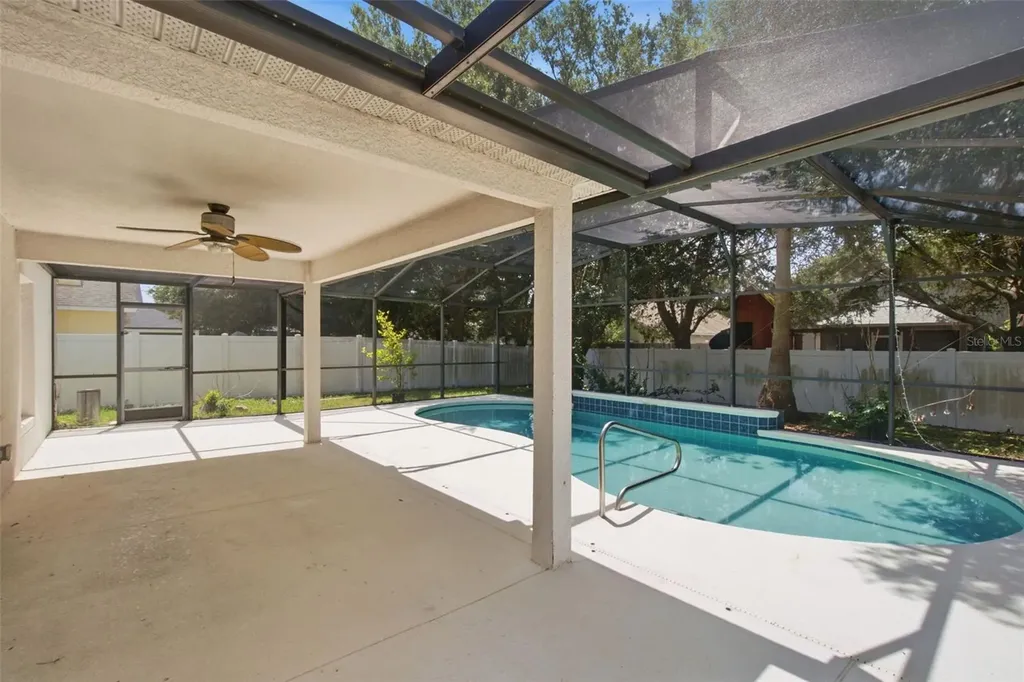 2255 Merry Road Tavares FL 32778