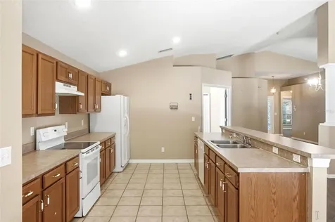 2255 Merry Road Tavares FL 32778