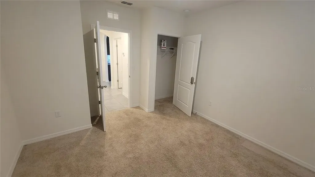 1128 Fox Path Davenport FL 33837