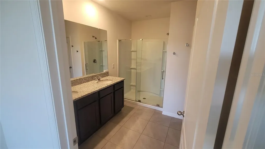1128 Fox Path Davenport FL 33837