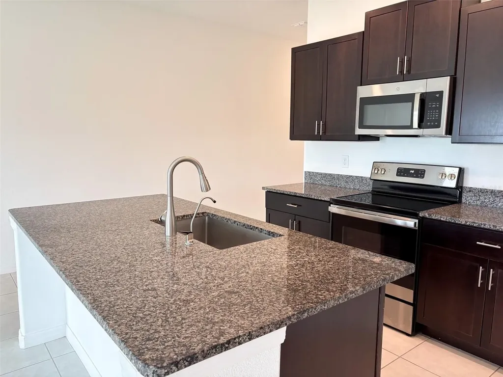 5487 Blue Azure Drive Wimauma FL 33598