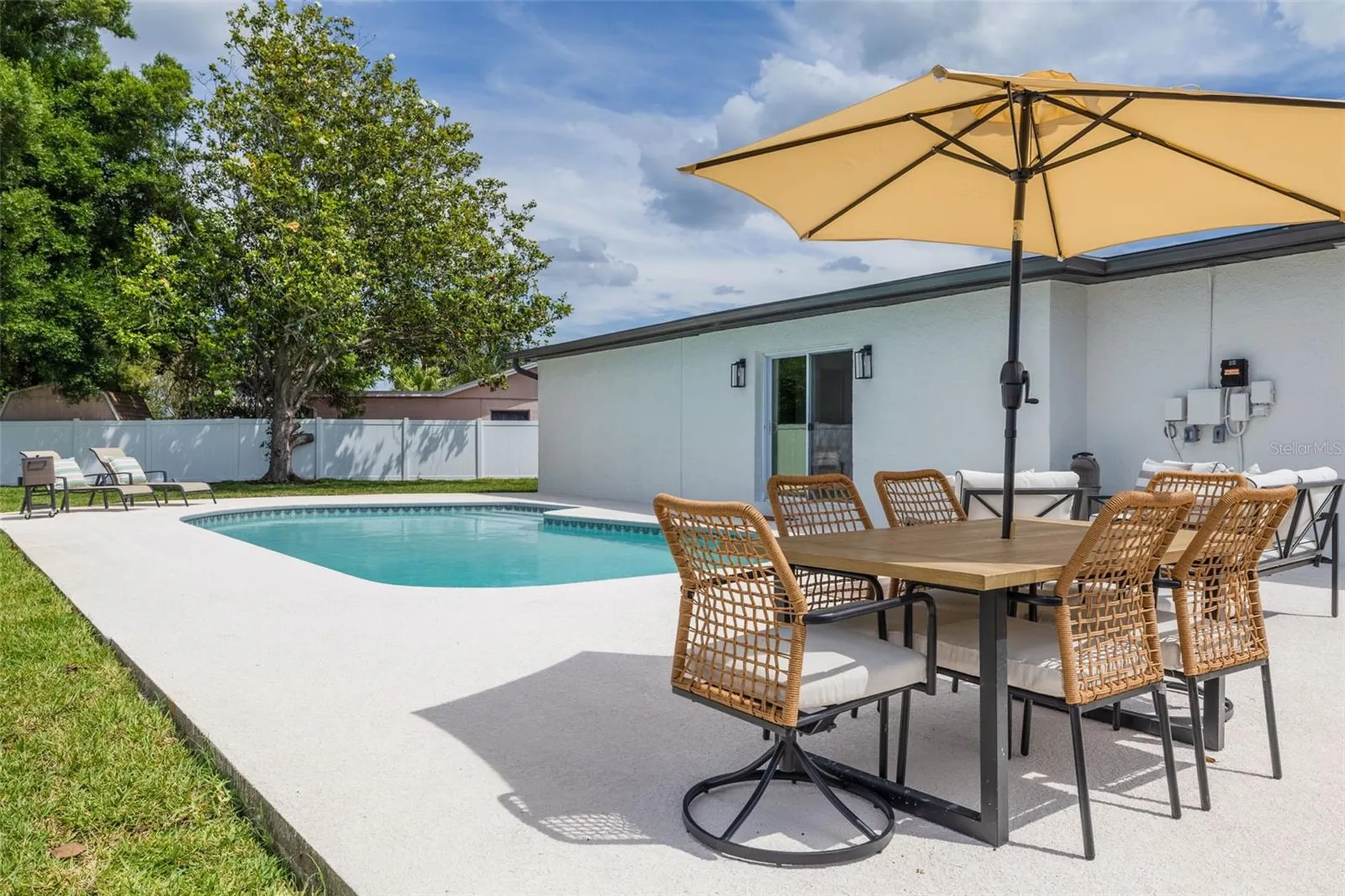 11785 108th Avenue N Largo FL 33778