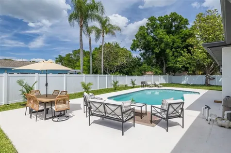 11785 108th Avenue N Largo FL 33778