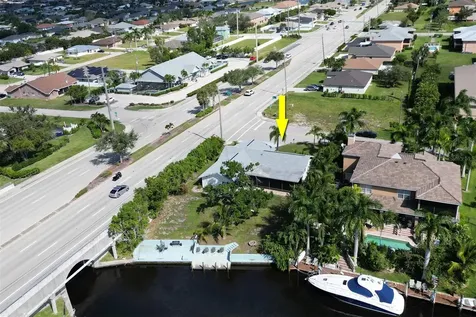 4800 SW 12th Place Cape Coral FL 33914
