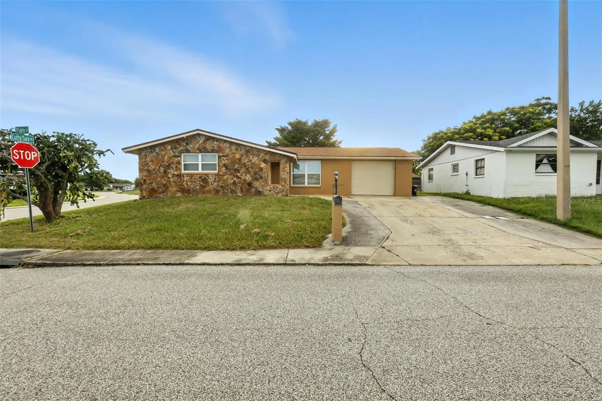 9239 Palm Avenue Port Richey FL 34668