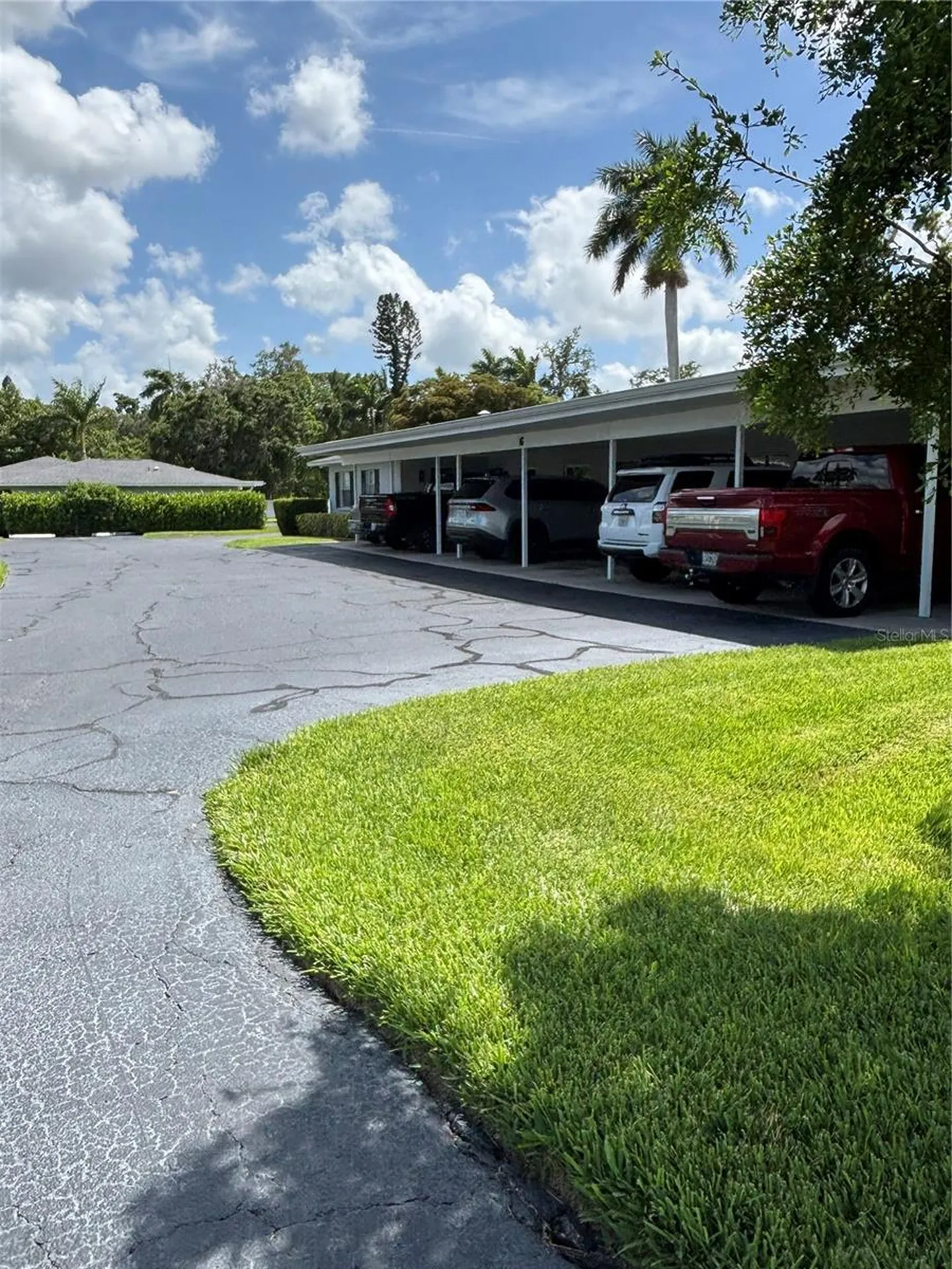 2115 9th Avenue W Bradenton FL 34205