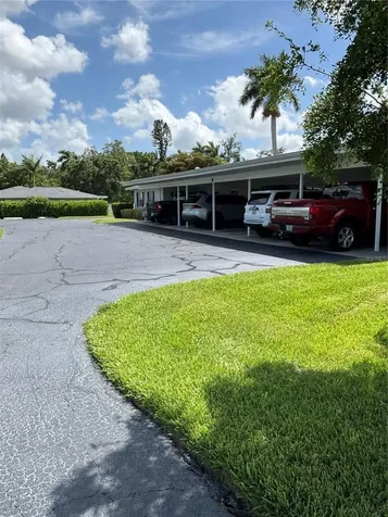 2115 9th Avenue W Bradenton FL 34205