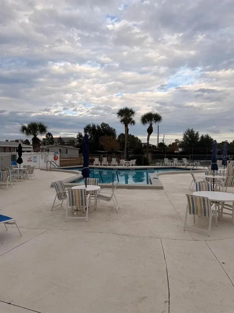 121 Hyde Park Court Davenport FL 33897
