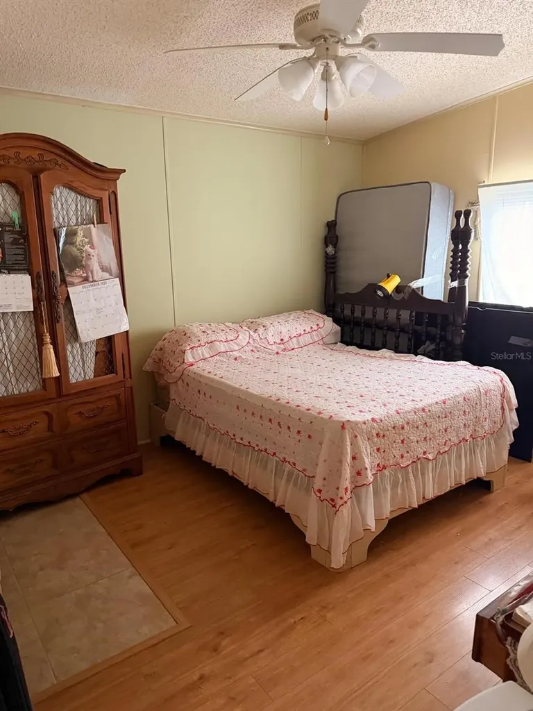 121 Hyde Park Court Davenport FL 33897