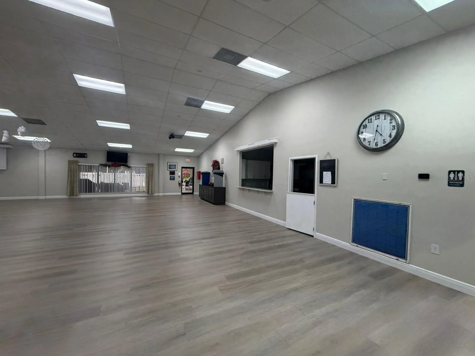 121 Hyde Park Court Davenport FL 33897
