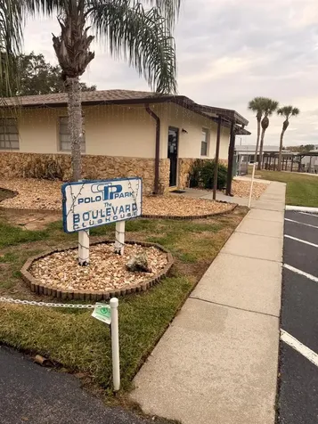 121 Hyde Park Court Davenport FL 33897