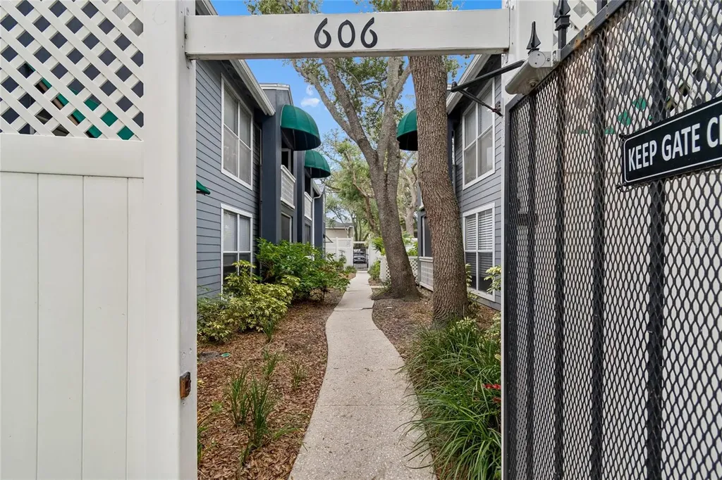 606 S Albany Avenue Tampa FL 33606
