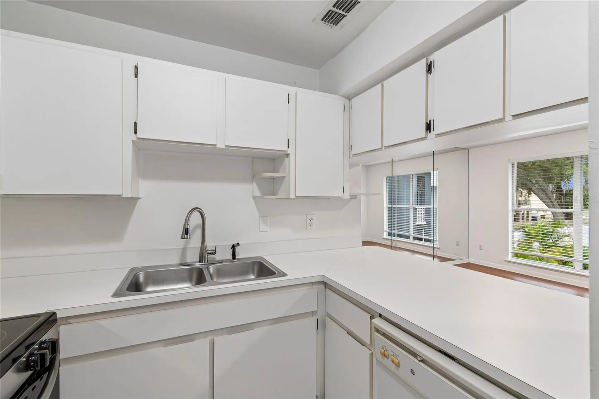 606 S Albany Avenue Tampa FL 33606