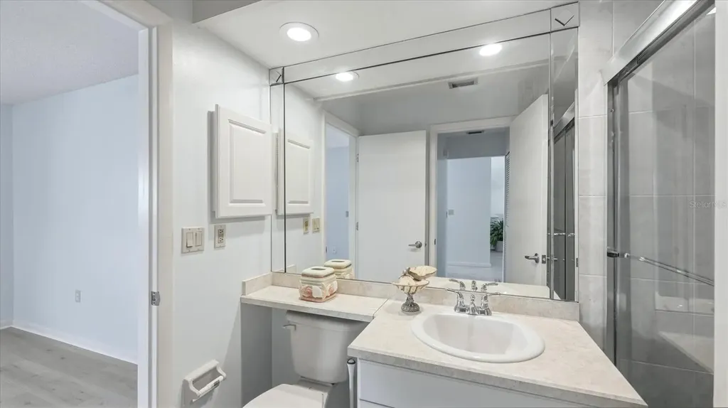 5350 Myrtle Sarasota FL 34235
