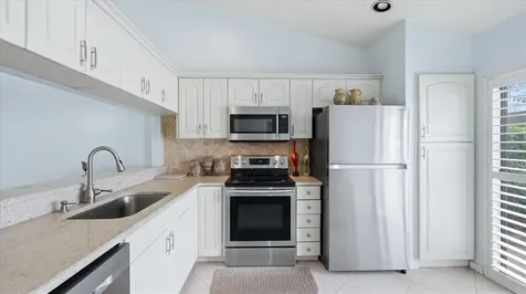 5350 Myrtle Sarasota FL 34235