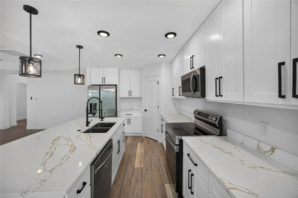2225 Mccarthy Avenue Sanford FL 32771