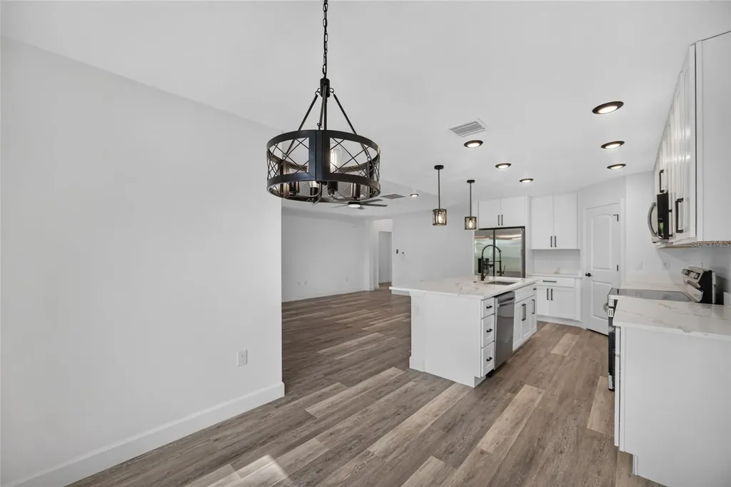 2225 Mccarthy Avenue Sanford FL 32771