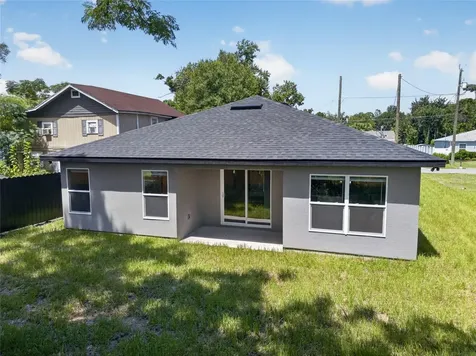 2225 Mccarthy Avenue Sanford FL 32771
