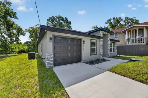 2225 Mccarthy Avenue Sanford FL 32771